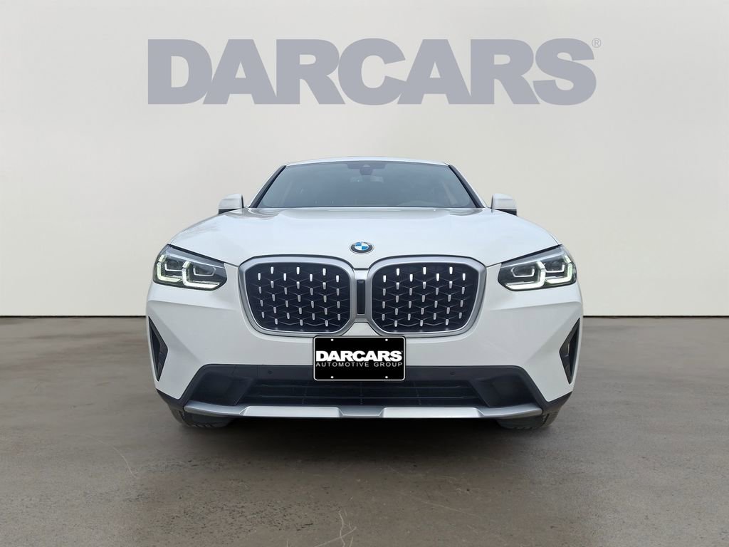 Certified 2023 BMW X4 xDrive30i w/ Premium Package image 2