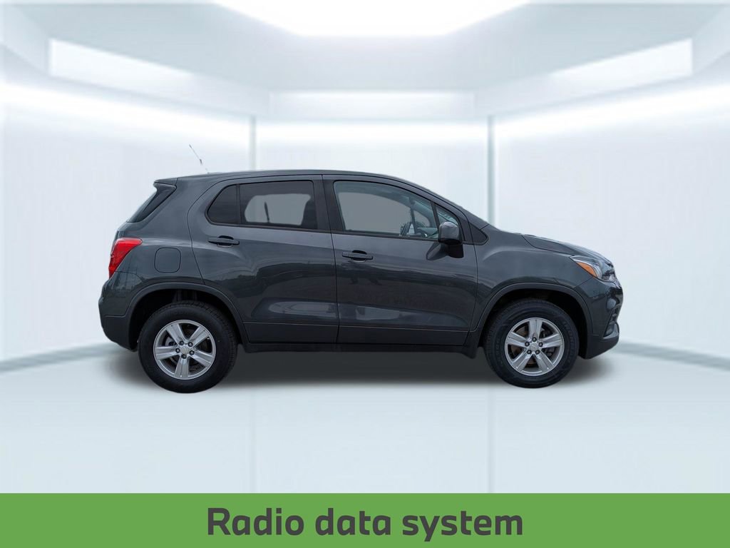 Used 2019 Chevrolet Trax LS w/ Tint and Cruise Package AWD/4WD image 8