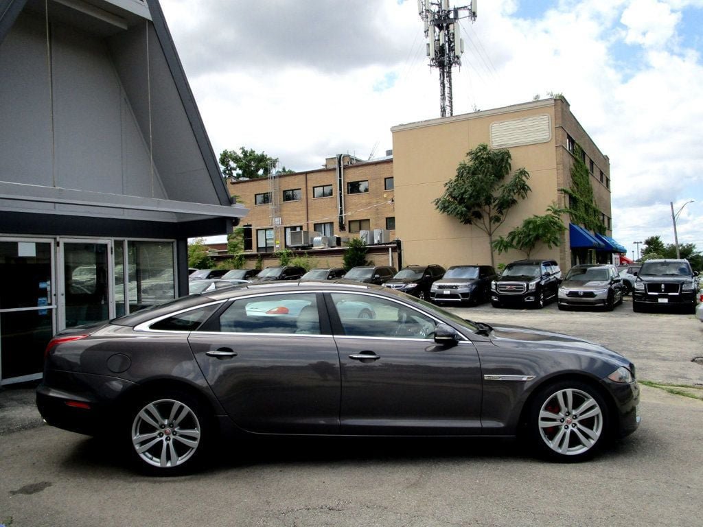 Used 2016 Jaguar XJ L Portfolio AWD/4WD image 11