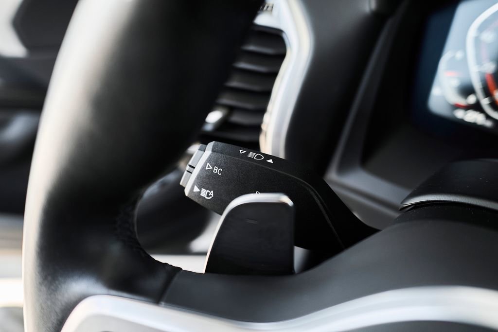 Used 2025 BMW 840i Convertible w/ Comfort Seating Package RWD image 18