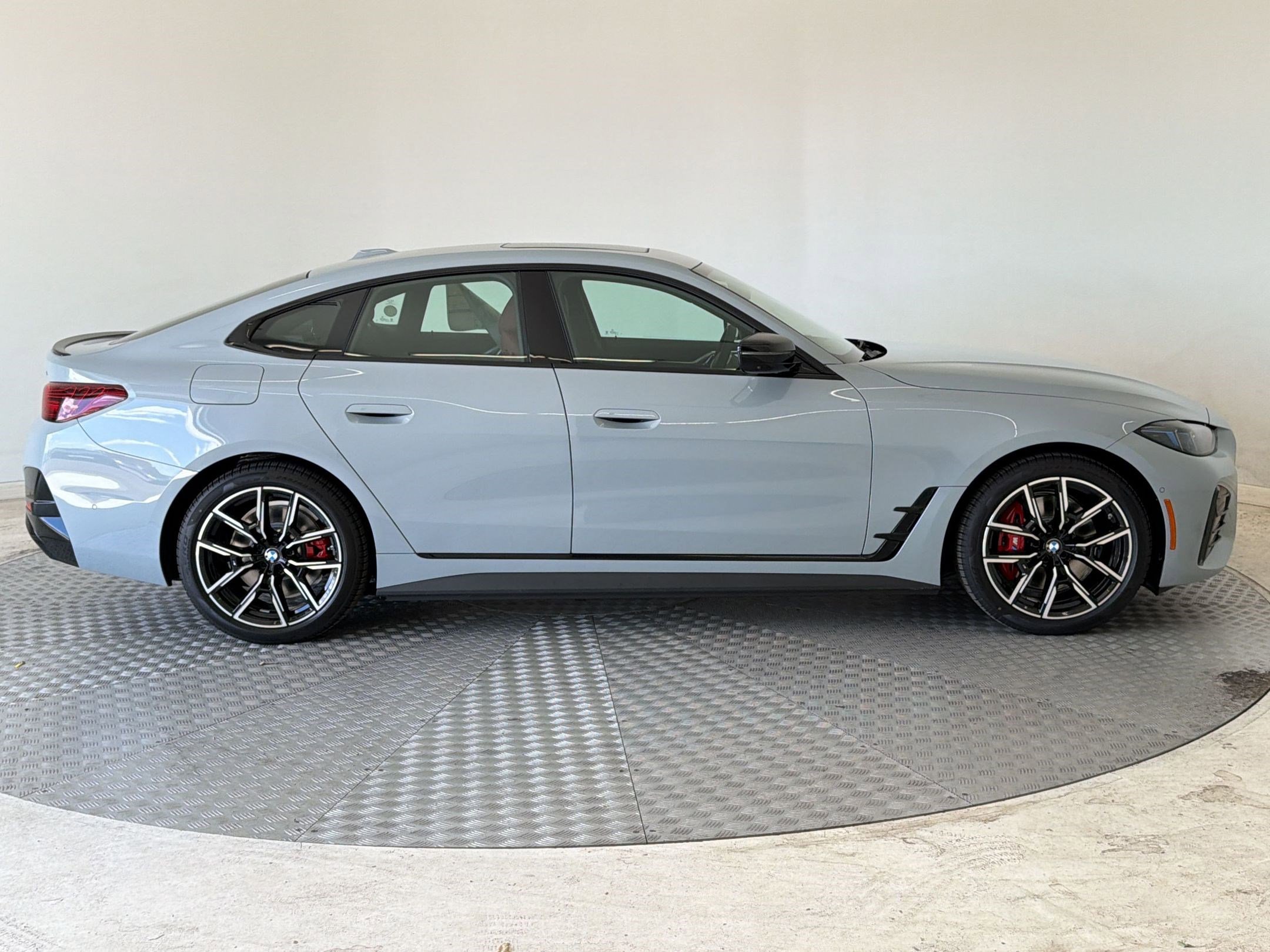 New 2026 BMW i4 xDrive40i w/ M Sport Package AWD/4WD image 8