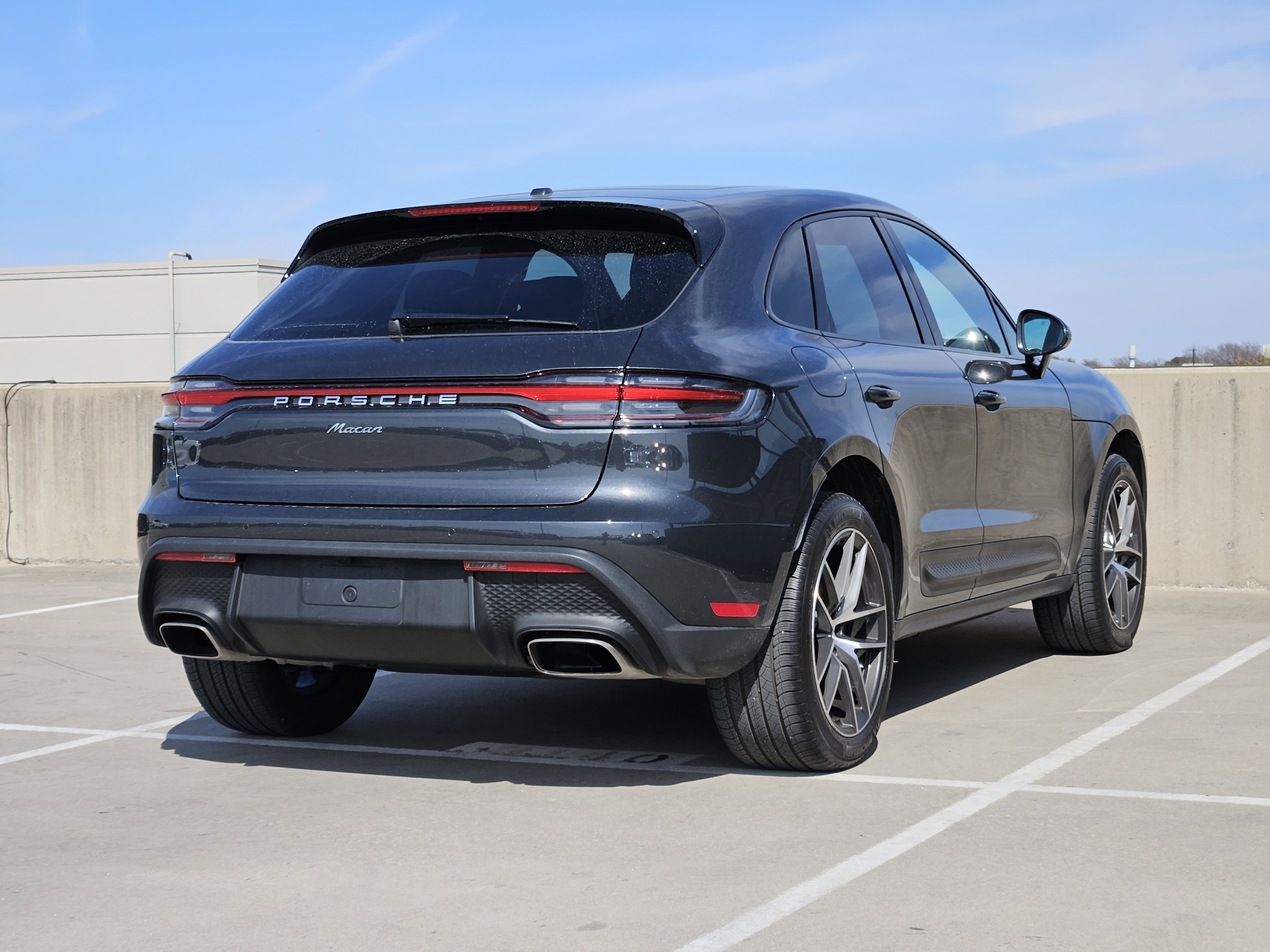 Certified 2026 Porsche Macan image 8