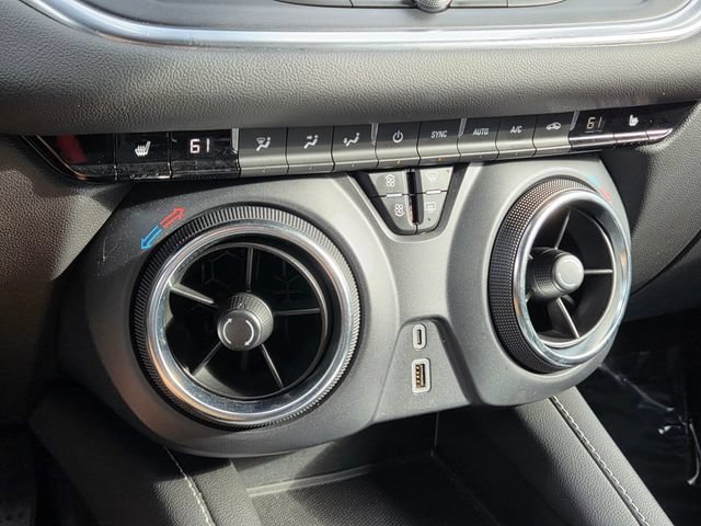 Certified 2025 Chevrolet Blazer LT FWD image 31