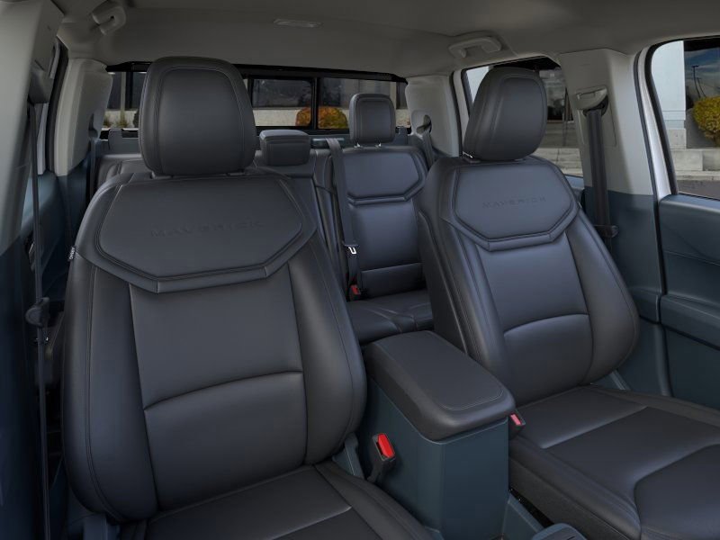 New 2025 Ford Maverick Lariat w/ Black Appearance Package image 10