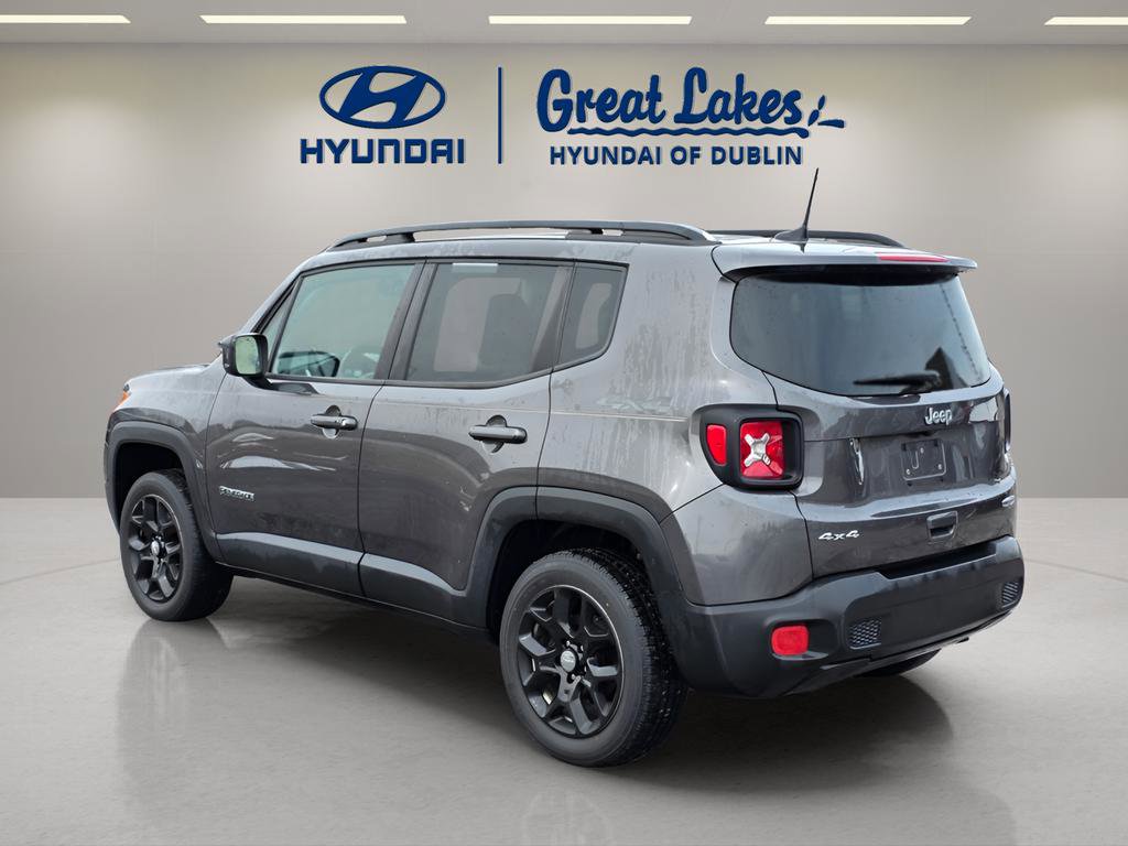 Used 2018 Jeep Renegade Latitude image 3