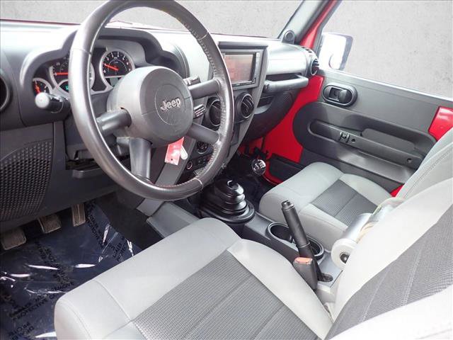 Used 2010 Jeep Wrangler Unlimited Rubicon w/ Trailer Tow Group AWD/4WD image 8