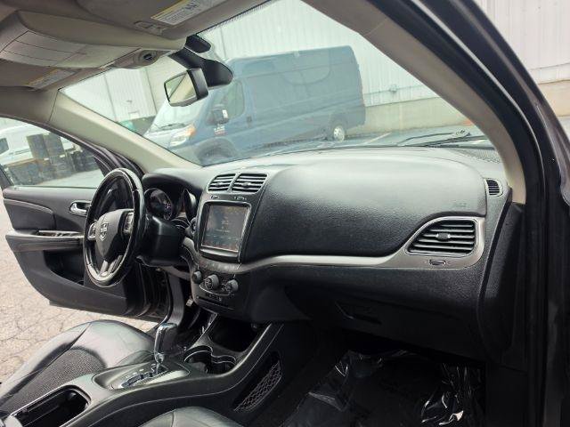 Used 2019 Dodge Journey Crossroad FWD image 8