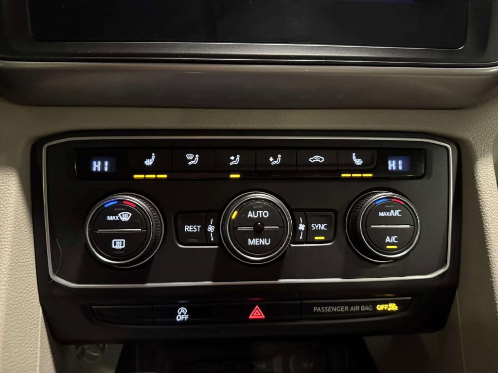 Used 2021 Volkswagen Atlas SE image 38