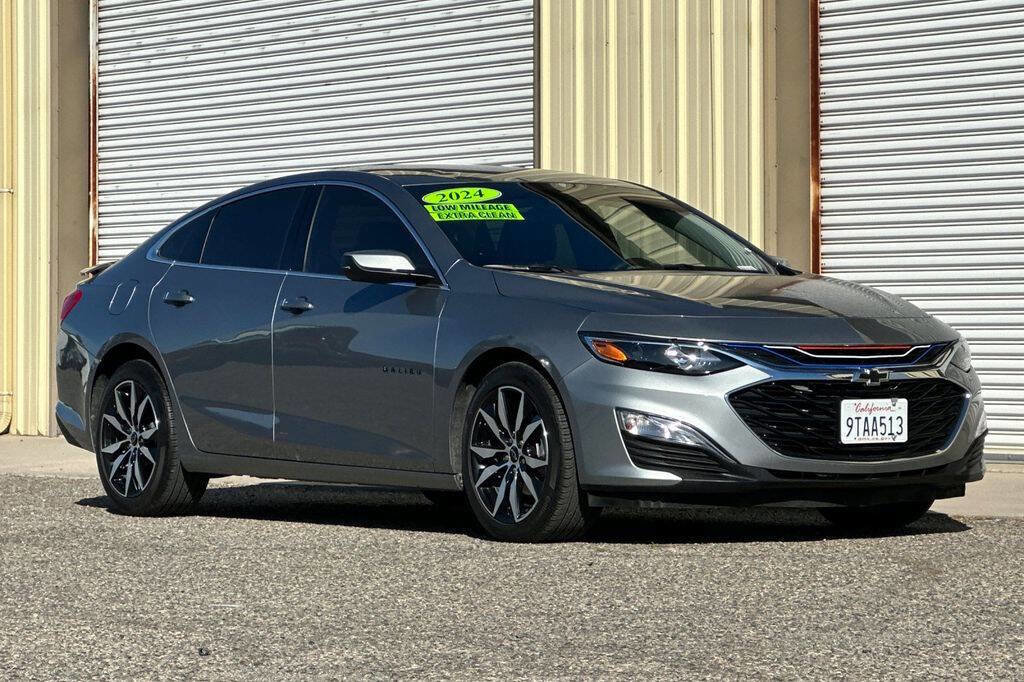 Used 2024 Chevrolet Malibu RS w/ LPO, Floor Liner Package image 8
