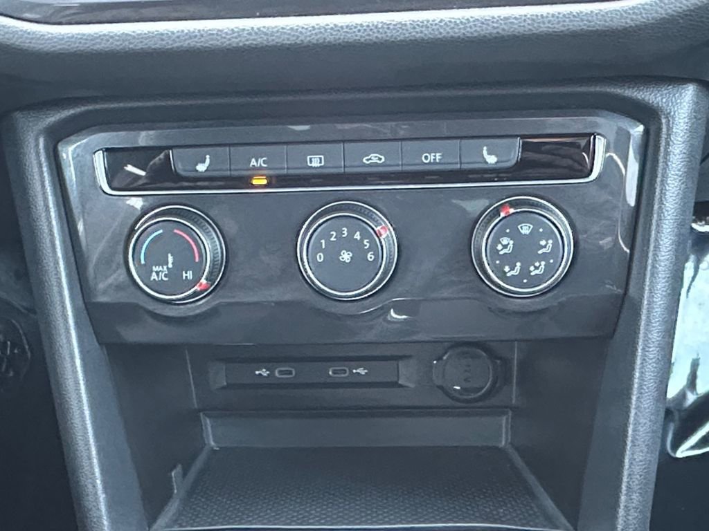 Used 2024 Volkswagen Tiguan Wolfsburg Edition image 15