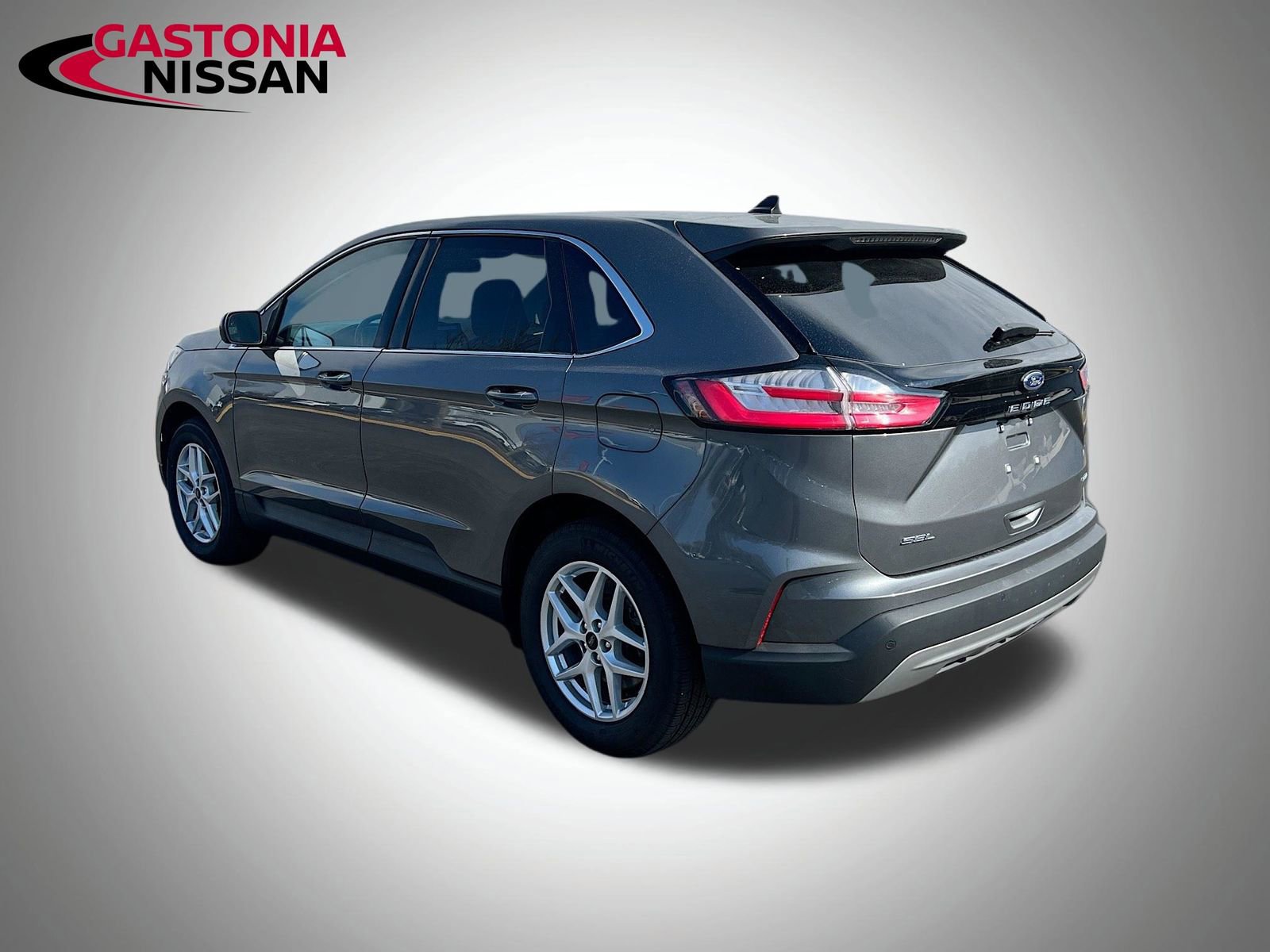 Used 2024 Ford Edge SEL image 6