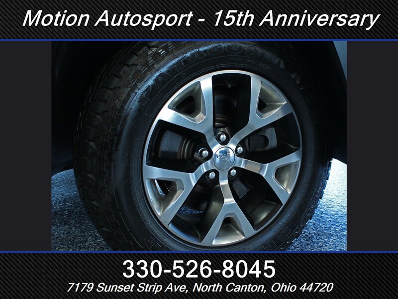 Used 2016 Jeep Cherokee Trailhawk AWD/4WD image 37
