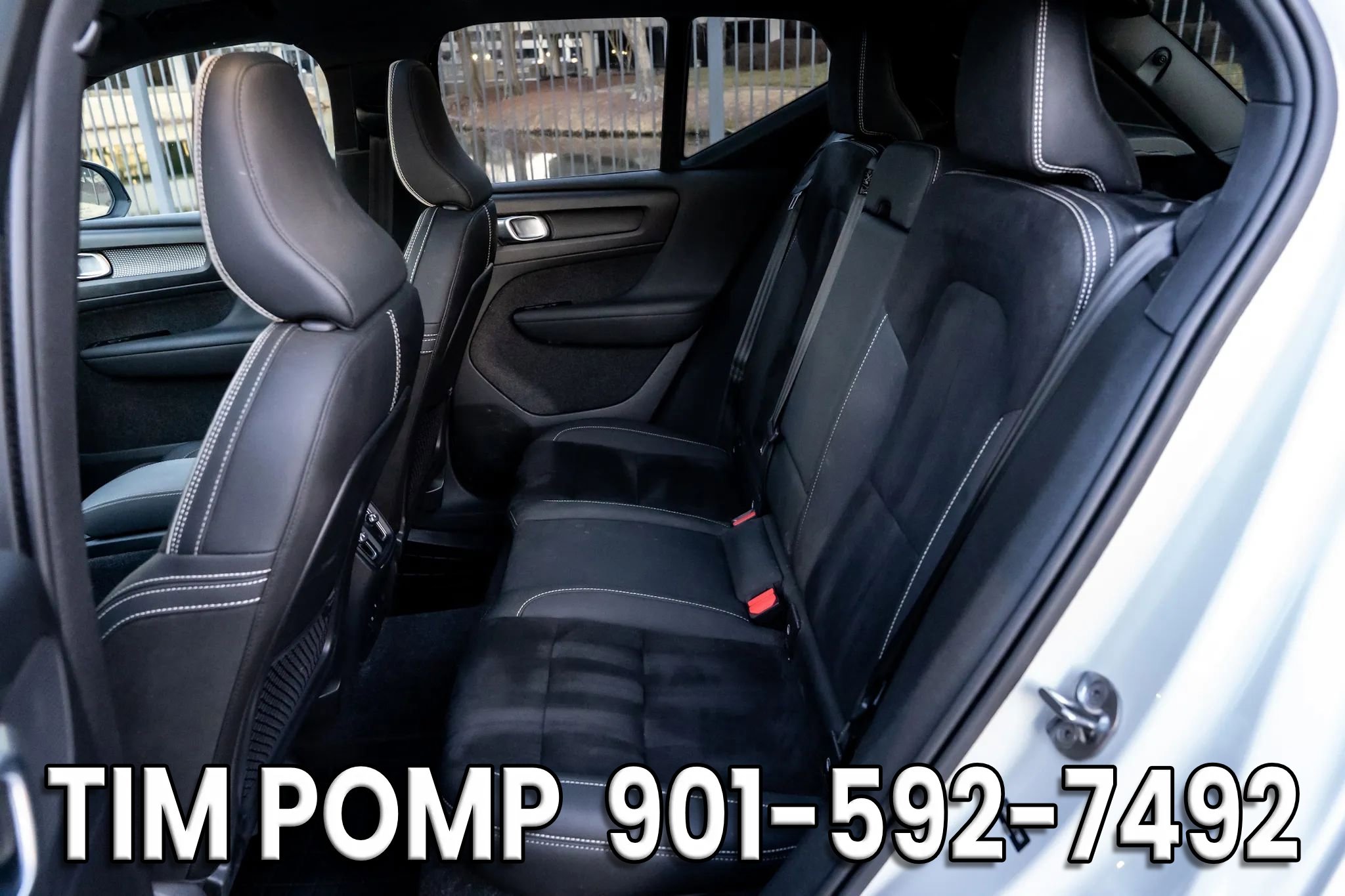 Used 2022 Volvo XC40 P8 Recharge Ultimate image 14