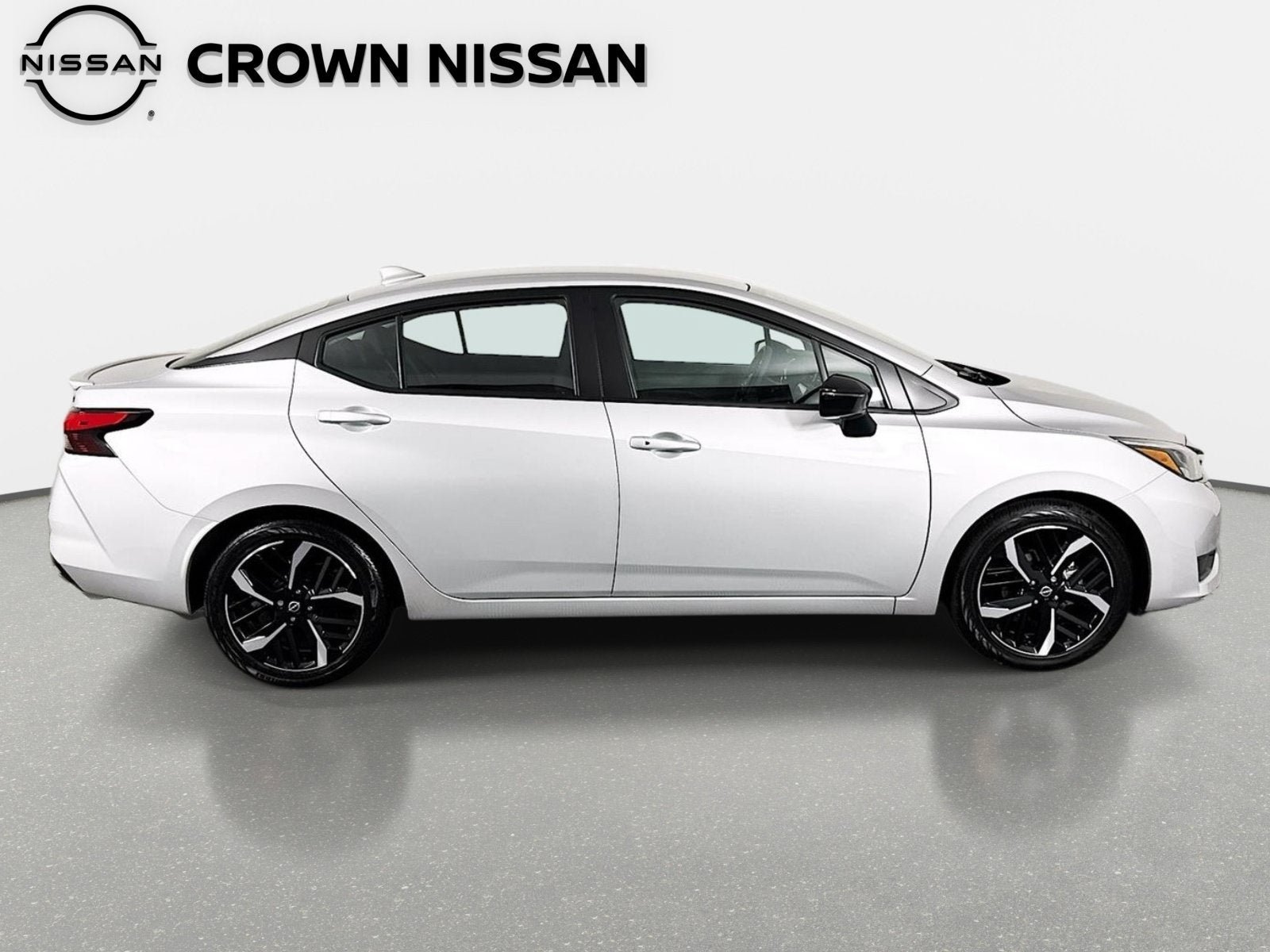 Certified 2025 Nissan Versa SR FWD image 8