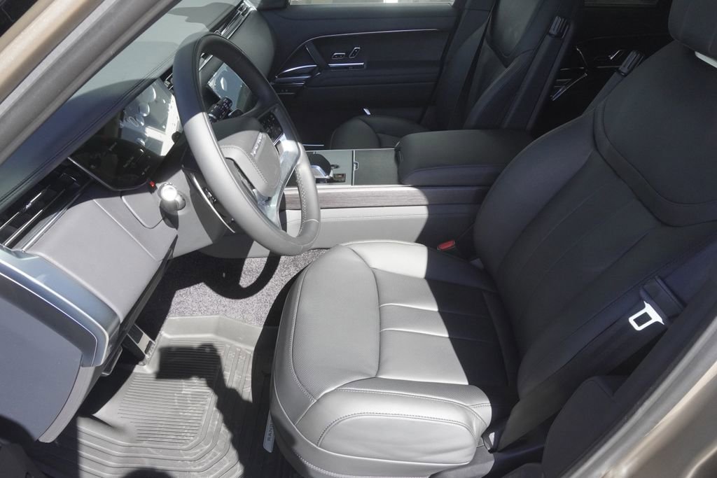 New 2026 Land Rover Range Rover SE image 19