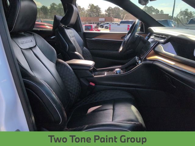 Used 2023 Jeep Grand Cherokee Summit image 32