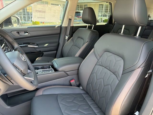 New 2026 Nissan Pathfinder Platinum image 9