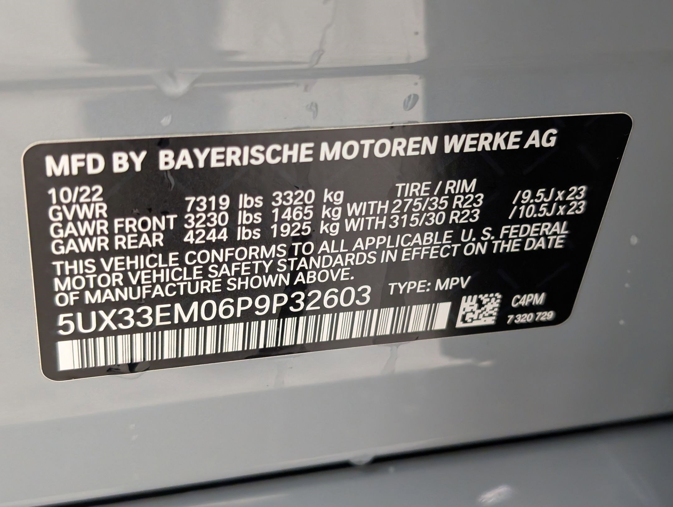 Used 2023 BMW X7 M60i w/ Executive Package image 21