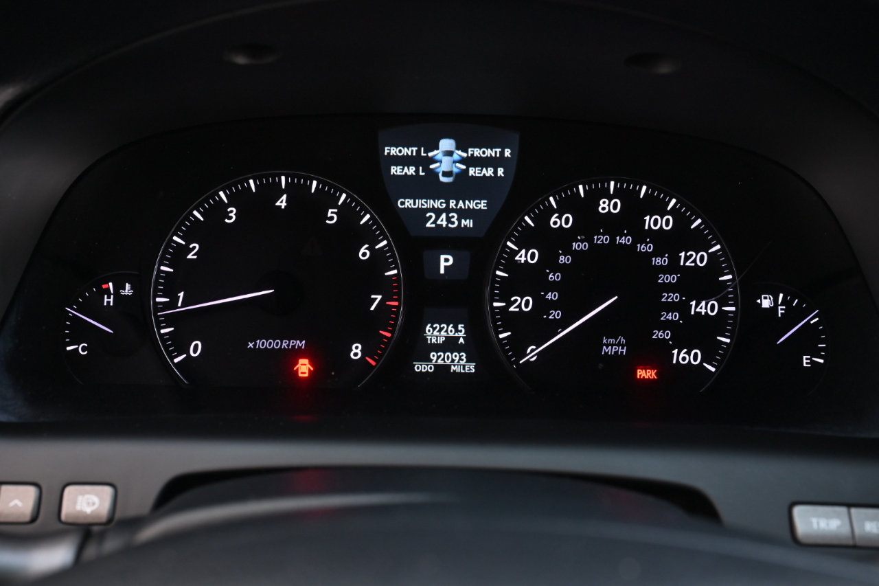 Used 2011 Lexus LS 460 w/ Sport Pkg RWD image 33