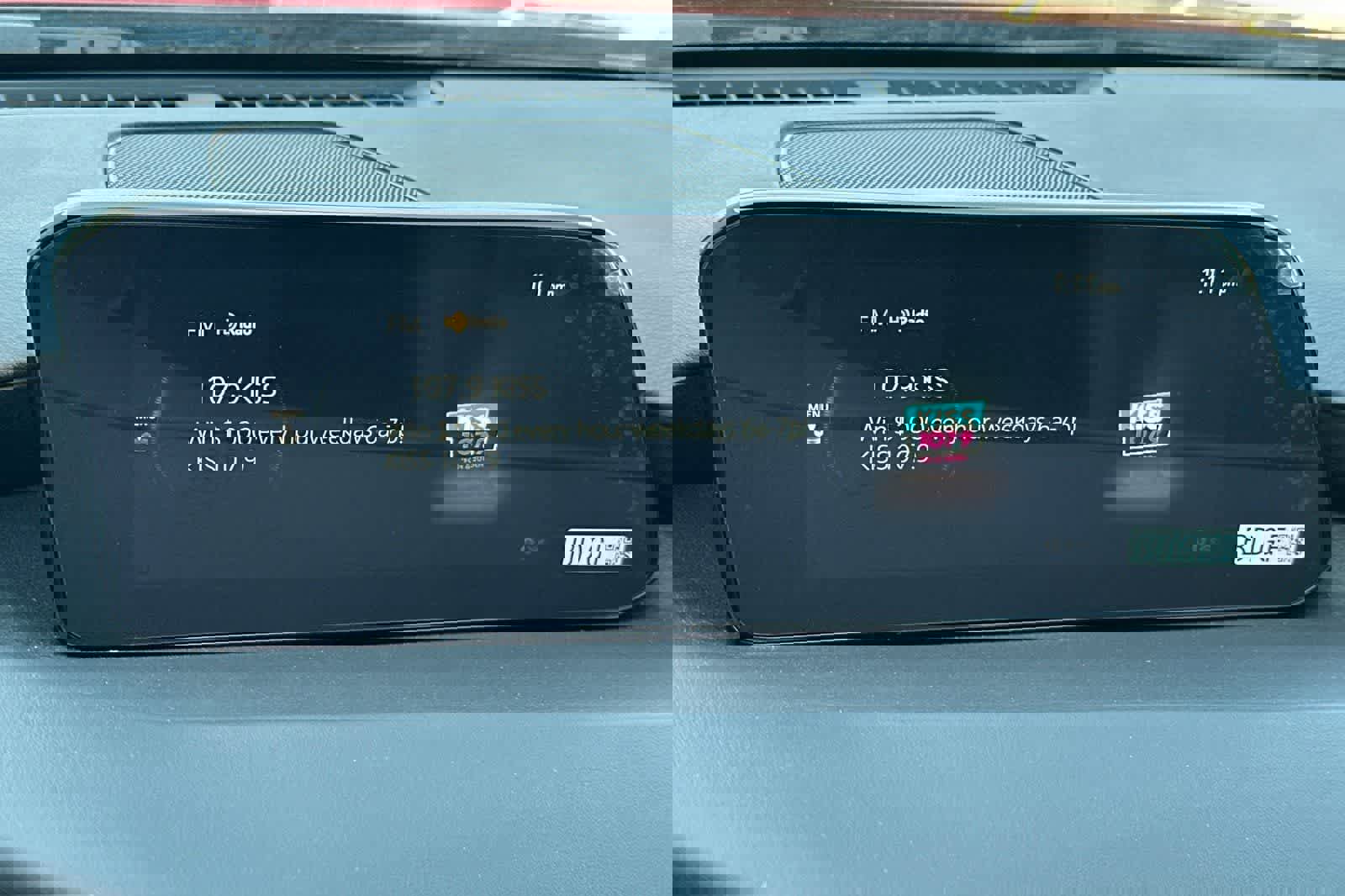 Used 2021 MAZDA MAZDA3 s image 18