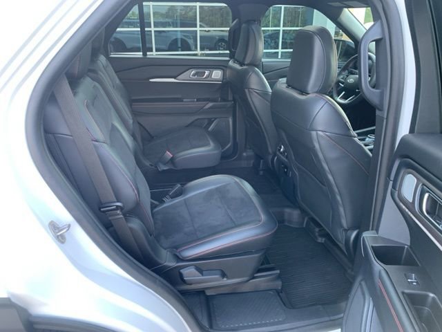 Used 2025 Ford Explorer ST w/ Sun And Sound Package AWD/4WD image 28