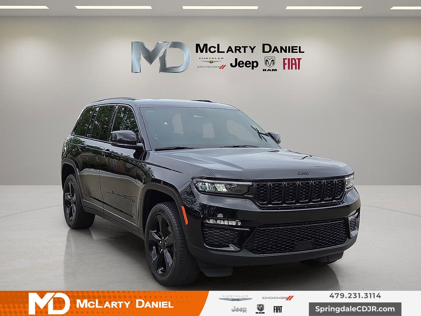 Used 2024 Jeep Grand Cherokee Limited w/ Black Appearance Package