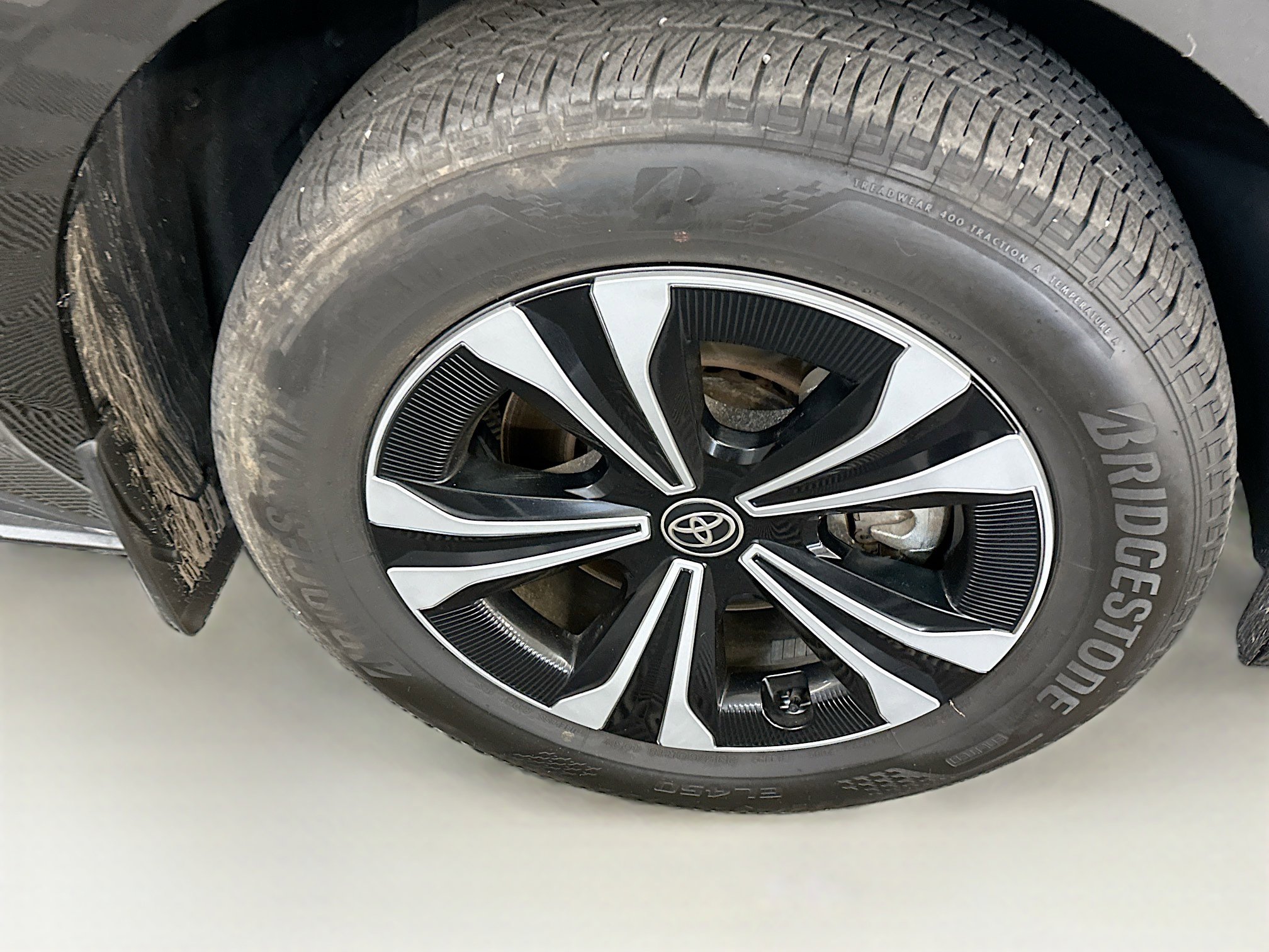 Used 2024 Toyota bZ4X XLE image 11