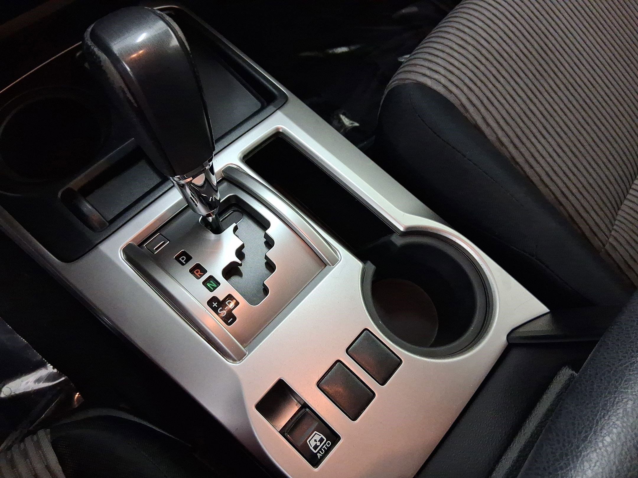 Used 2015 Toyota 4Runner SR5 image 14