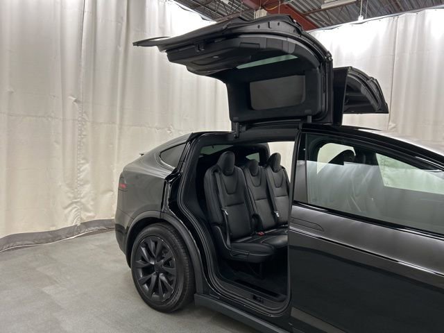 Used 2024 Tesla Model X image 24
