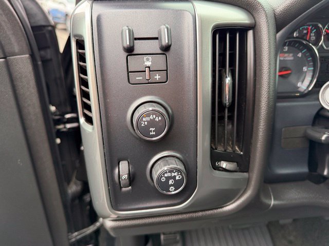 Certified 2018 Chevrolet Silverado 1500 LT w/ All Star Edition AWD/4WD image 18