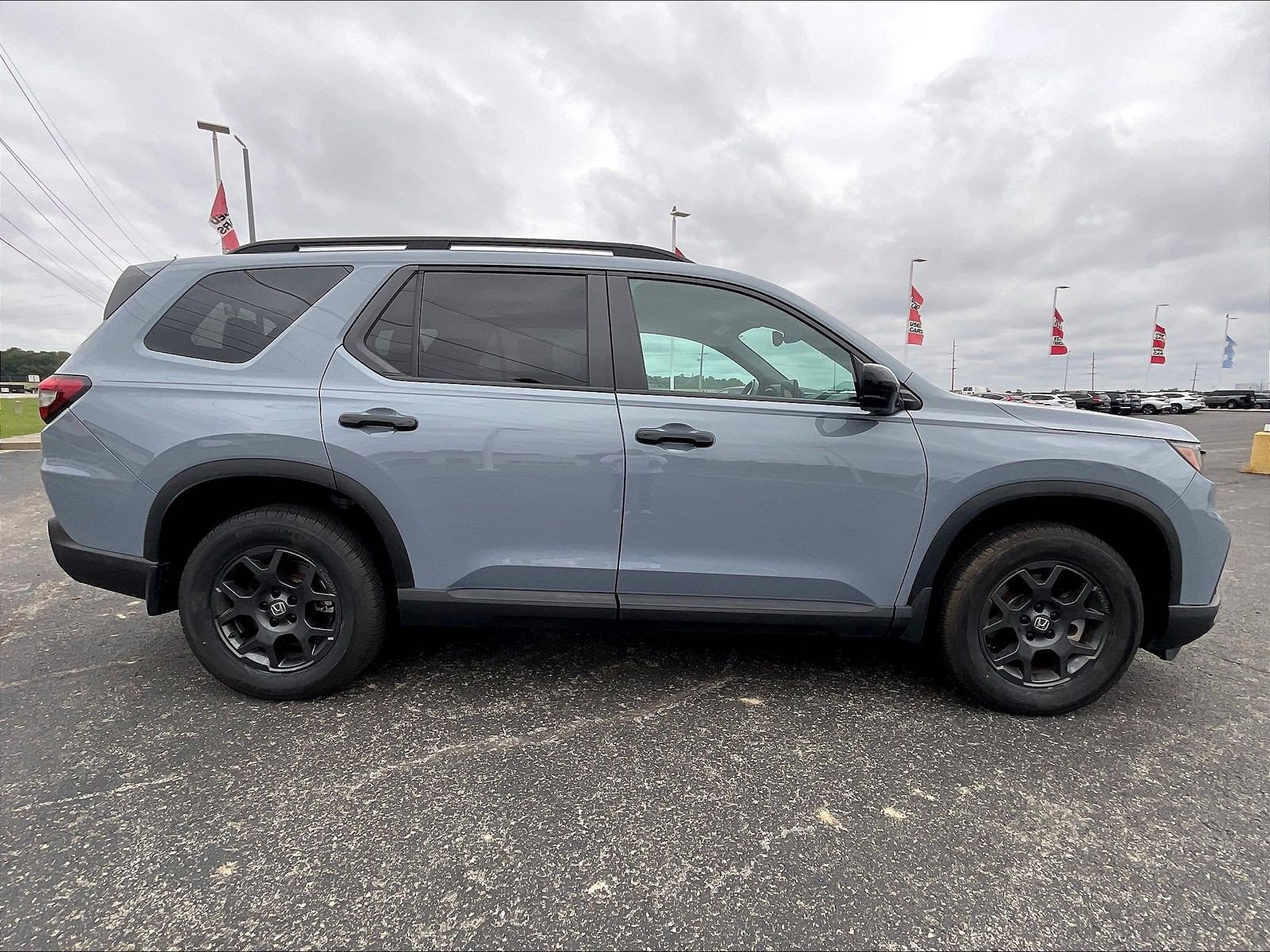 Certified 2024 Honda Pilot TrailSport image 6