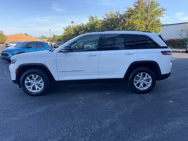 Used 2024 Jeep Grand Cherokee Limited image 6