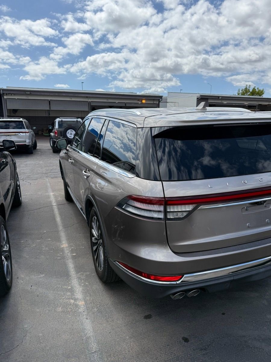 Used 2020 Lincoln Aviator Reserve w/ Equipment Group 201A AWD/4WD image 4