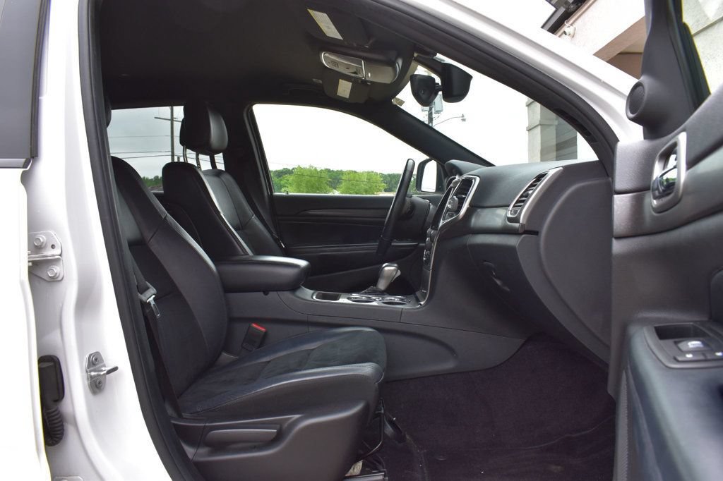 Used 2018 Jeep Grand Cherokee Altitude AWD/4WD image 15