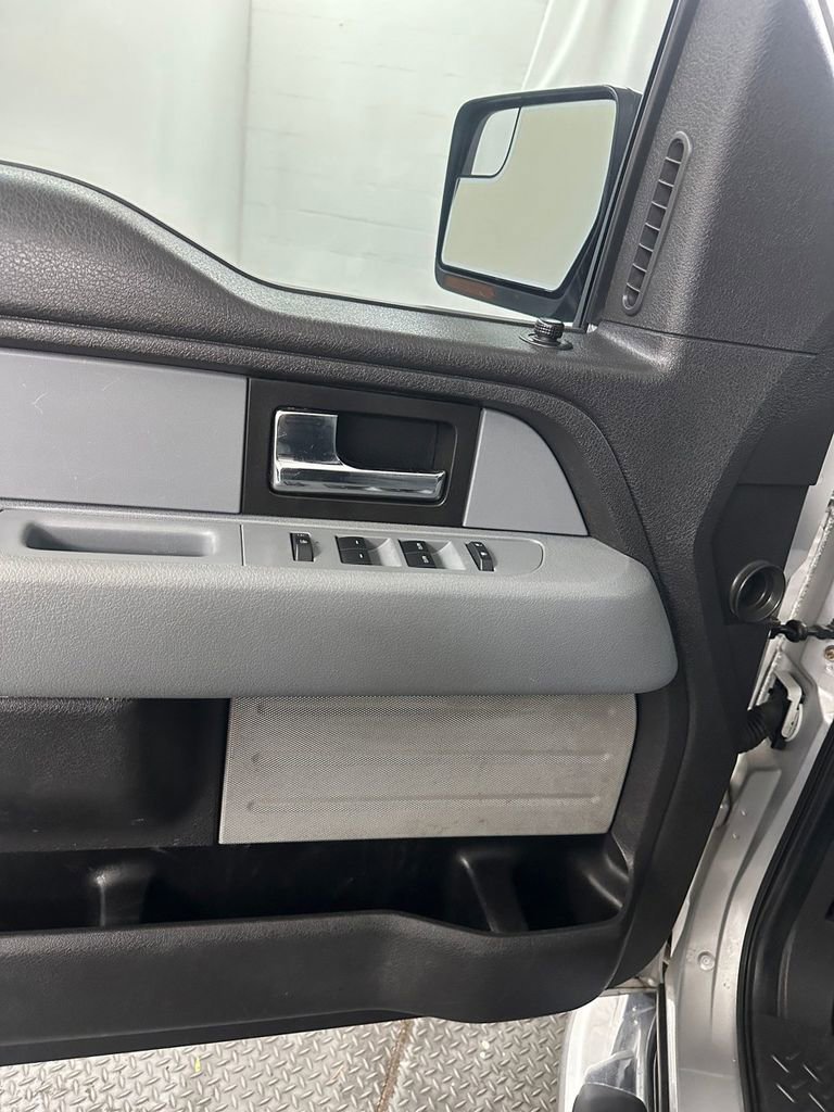 Used 2014 Ford F150 XLT w/ Equipment Group 302A Luxury image 9