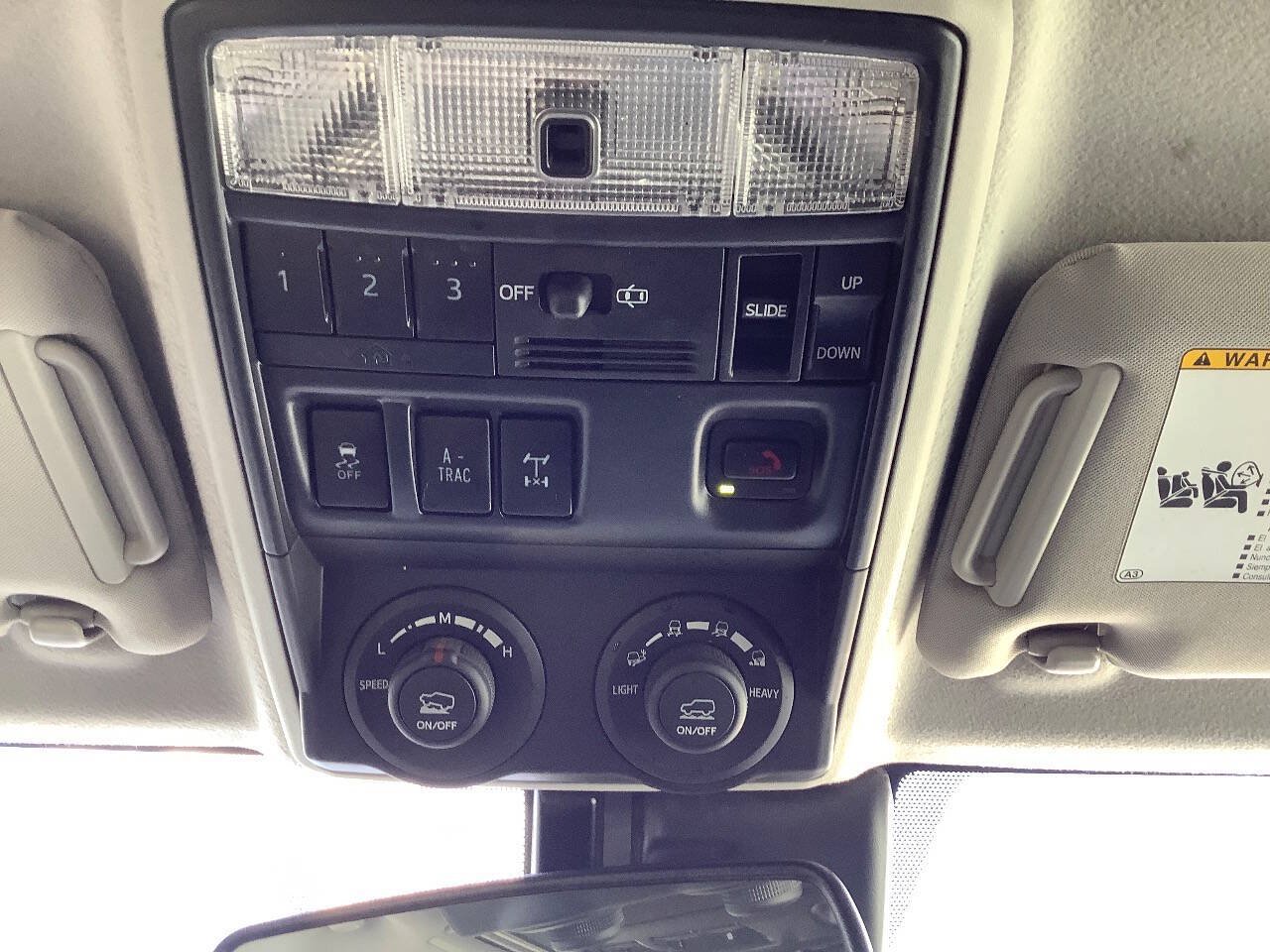 Used 2022 Toyota 4Runner TRD Off-Road Premium AWD/4WD image 55