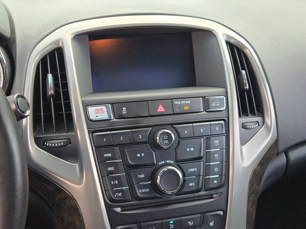 Used 2013 Buick Verano Leather FWD image 27