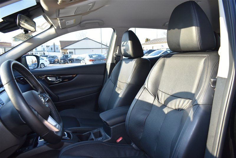 Used 2022 Nissan Rogue Sport SL AWD/4WD image 11