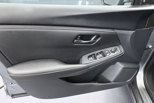 Used 2025 Nissan Sentra S FWD image 26