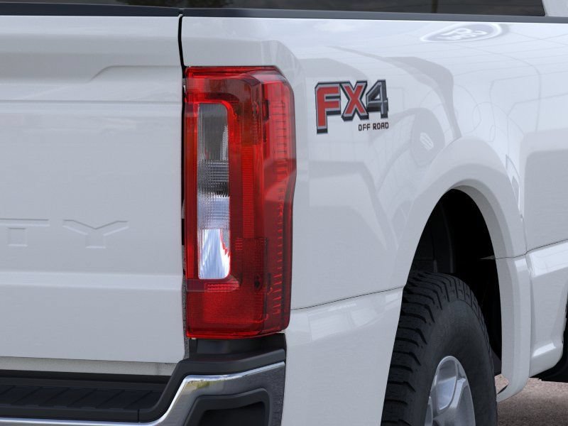 New 2026 Ford F350 XLT w/ FX4 Off-Road Package AWD/4WD image 21