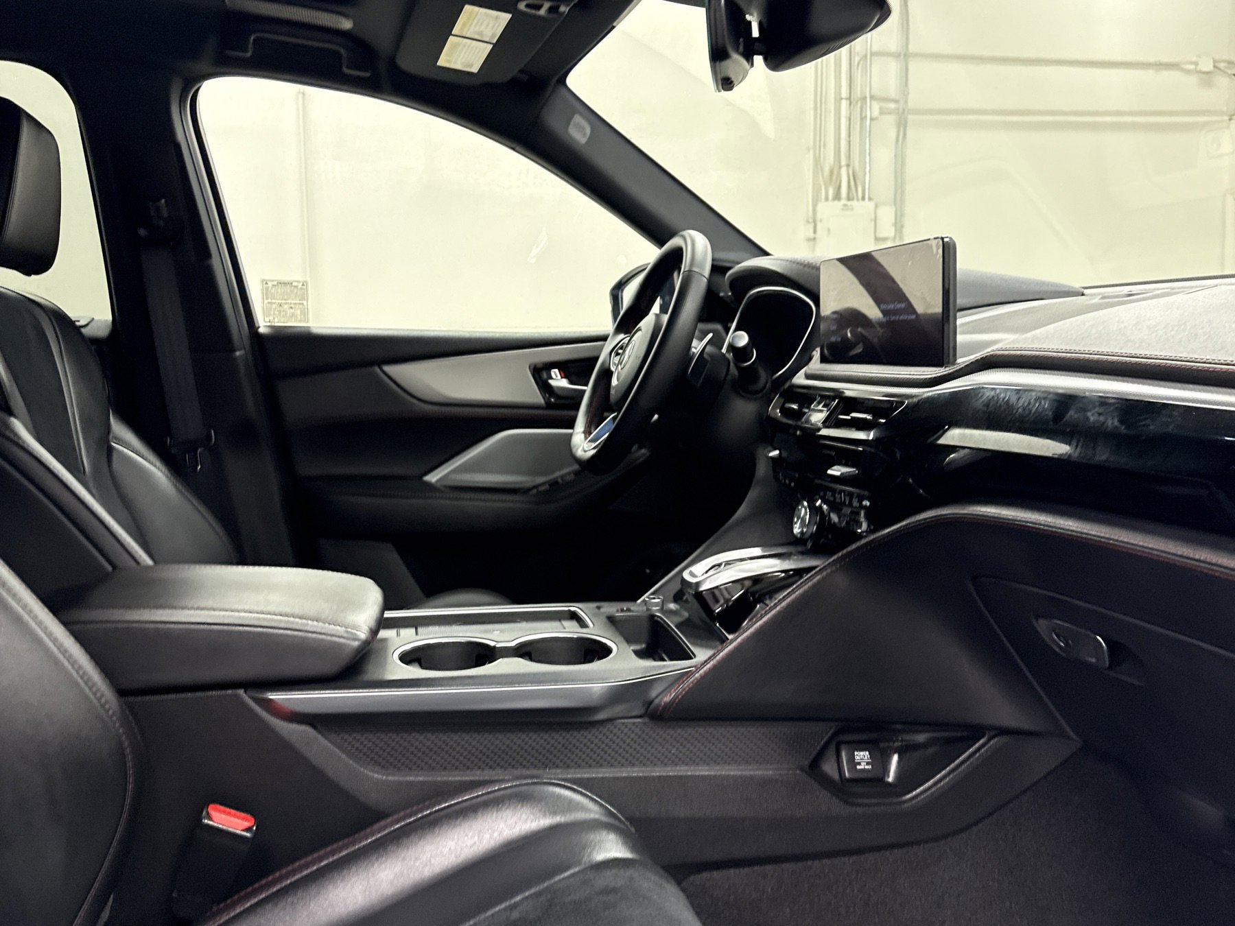 Used 2025 Acura MDX A-Spec image 21