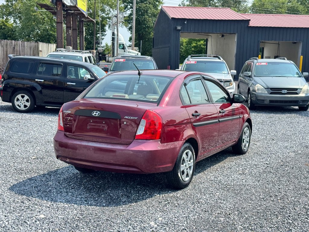 Used 2009 Hyundai Accent GLS FWD image 5