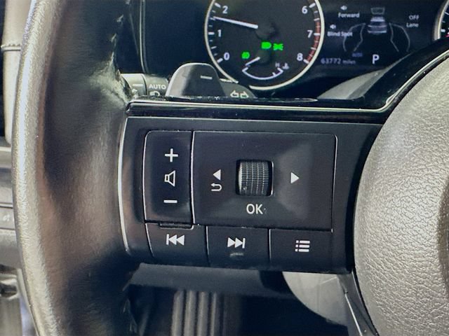 Used 2022 Nissan Pathfinder SL AWD/4WD image 12
