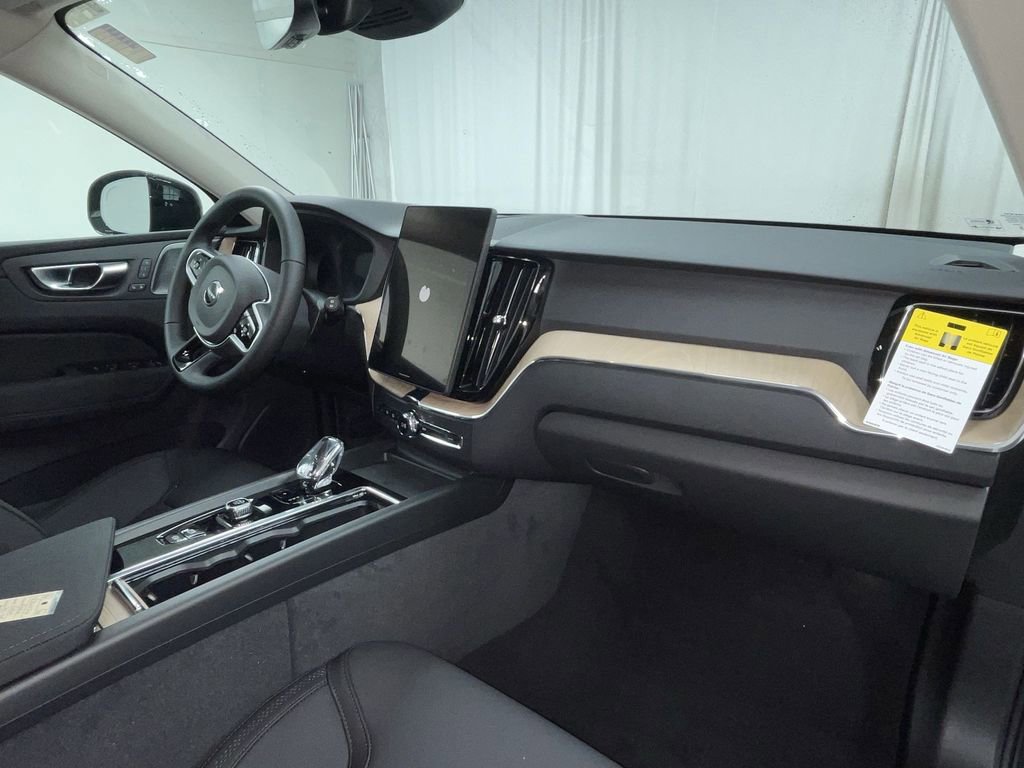 New 2026 Volvo XC60 B5 Plus w/ Protection Package Premier image 7