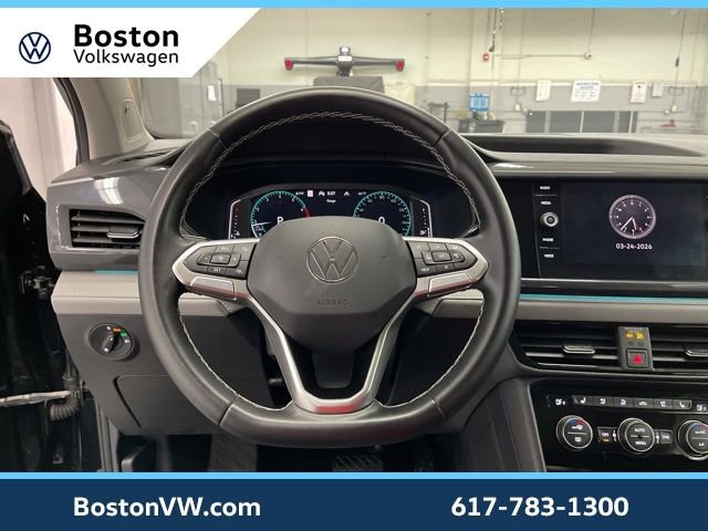Used 2023 Volkswagen Taos SEL image 15