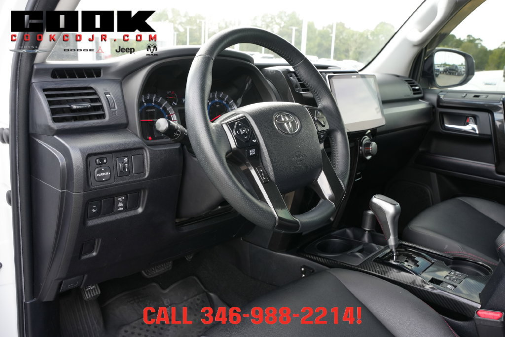 Used 2019 Toyota 4Runner TRD Off-Road Premium AWD/4WD image 15