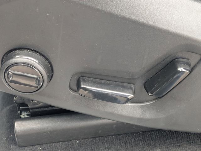 Used 2025 Volvo XC90 B6 Plus image 15