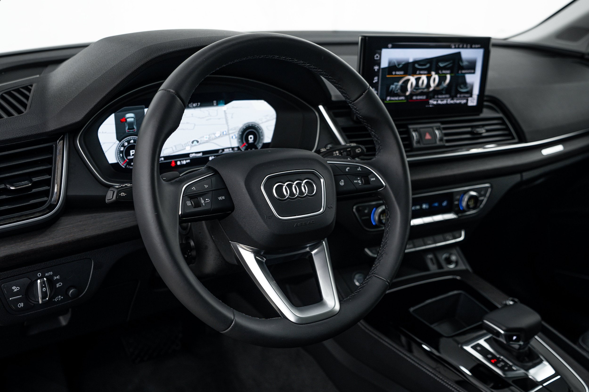 Certified 2023 Audi Q5 2.0T Premium Plus w/ Premium Plus Package AWD/4WD image 10
