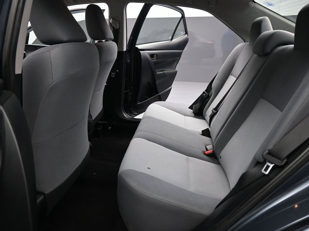 Used 2015 Toyota Corolla L image 14
