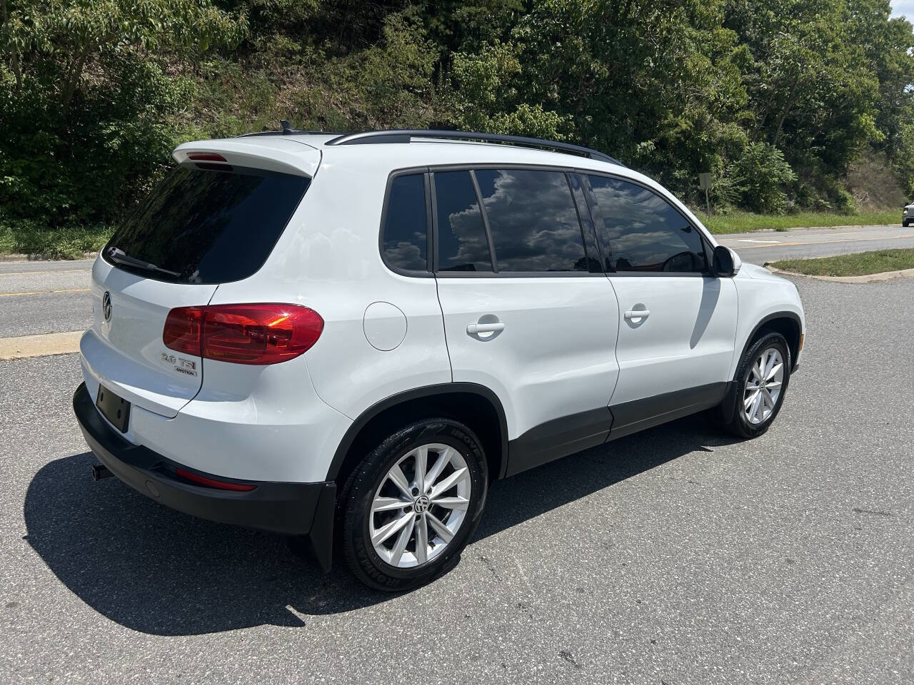 Used 2015 Volkswagen Tiguan SE image 9
